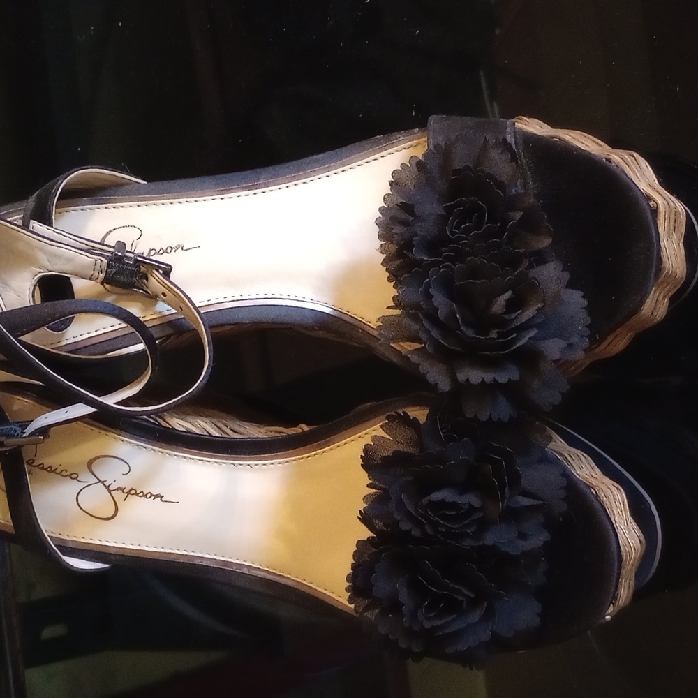 Jessica Simpson sandal/wedge heel
